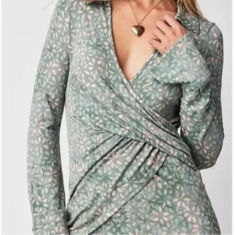 NWOT FREE PEOPLE shayla floral wrap dress